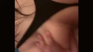 Me cojo a mi amiga de perrito al ritmo del reguetón